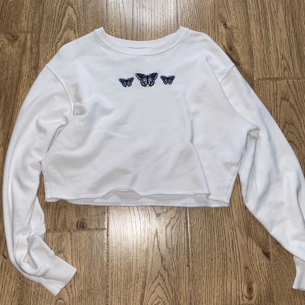 Hollister, long sleeve white tee with butterflies size small
